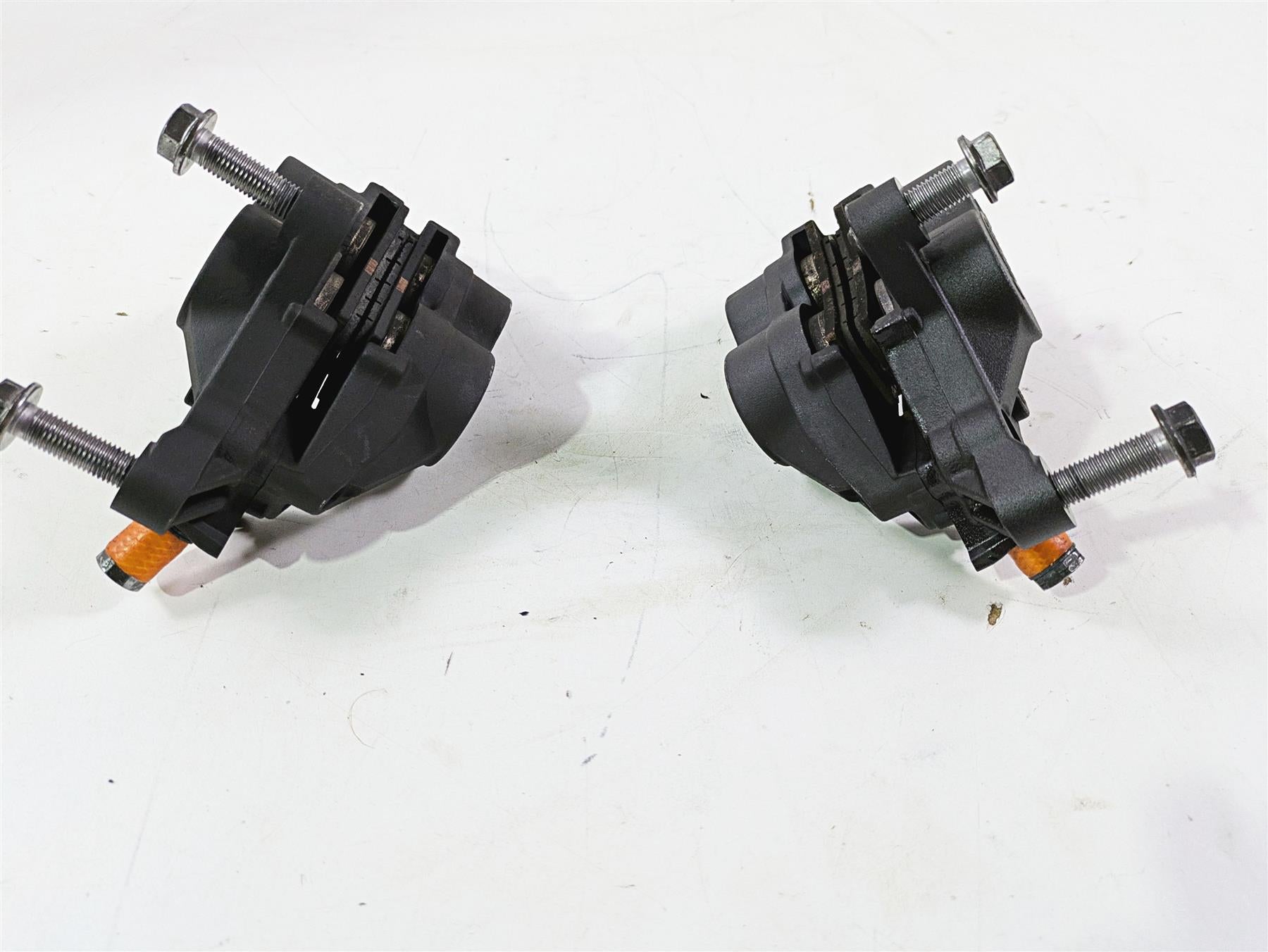 2013 Triumph Tiger 1215 Explorer Front Brake Caliper Abs Set T2020955 T2020965 {{ shop.shopifyCountryName }} - Mototech271
