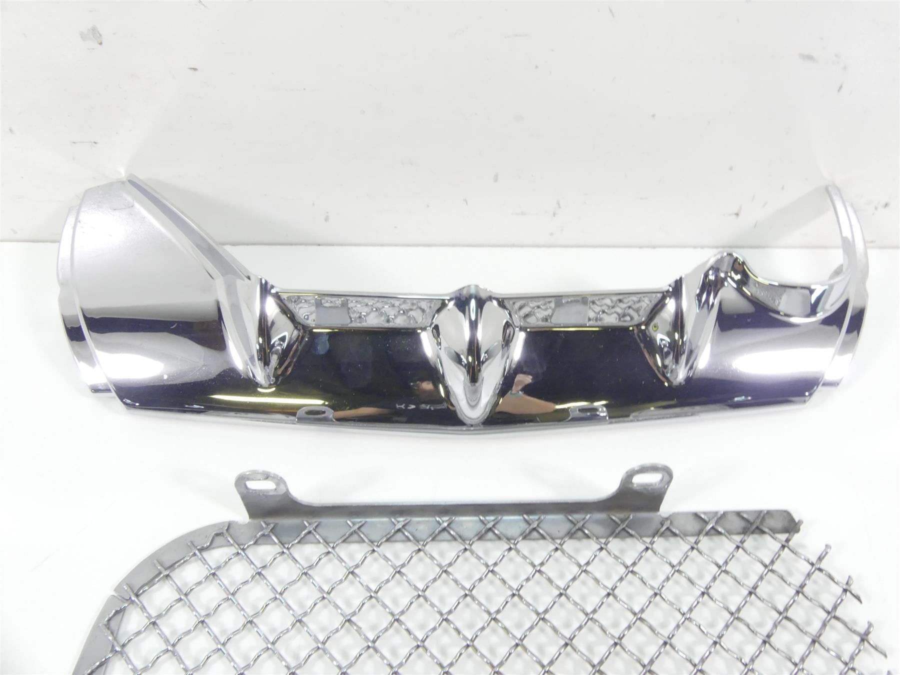 2013 Triumph Rocket 3 Touring Radiator Chrome Fairing Covers T2108413 T2108414 {{ shop.shopifyCountryName }} - Mototech271