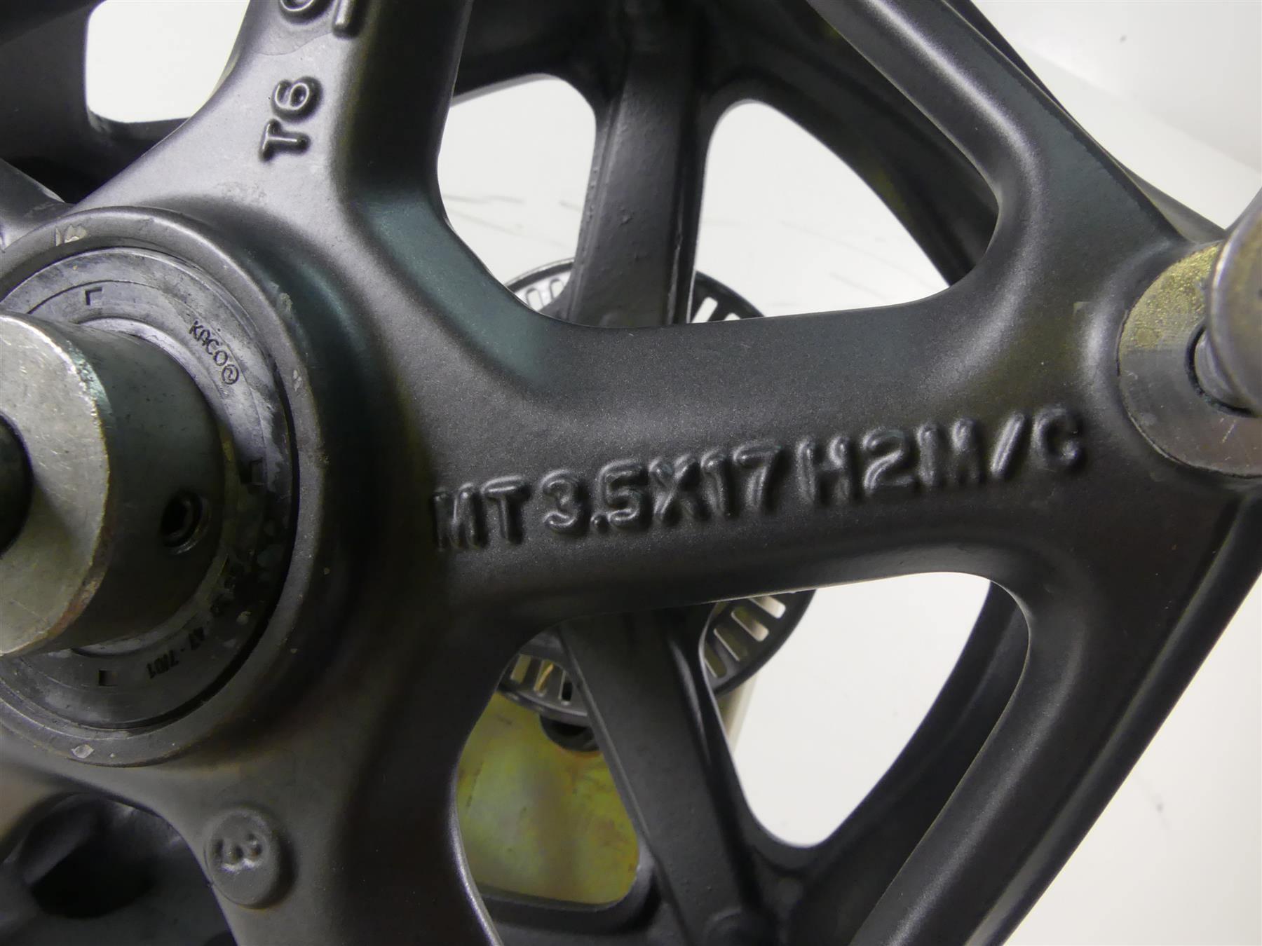 2016 BMW R1200RS K54 Front 3.5x17 Wheel Rim -Dented 36318556328 {{ shop.shopifyCountryName }} - Mototech271