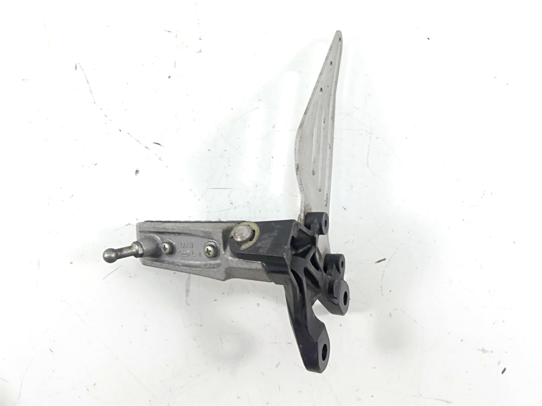 2010 Kawasaki ZX1400 ZX14 R Ninja Front Left Footpeg Foot Peg 34028-0031 {{ shop.shopifyCountryName }} - Mototech271
