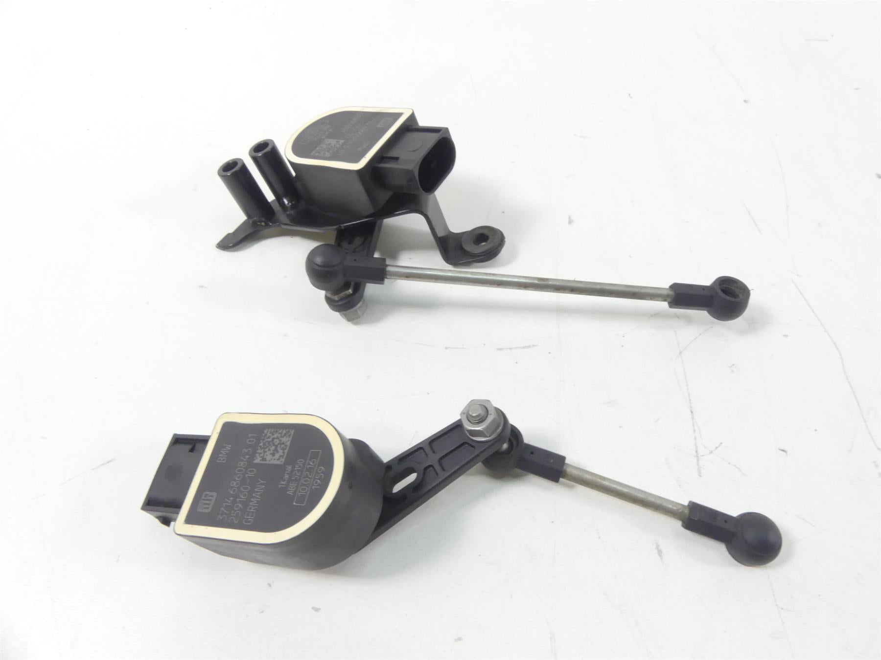 2016 BMW R1200GS K50 Front Rear Bike Height Level Sensor Set 37146860843 {{ shop.shopifyCountryName }} - Mototech271