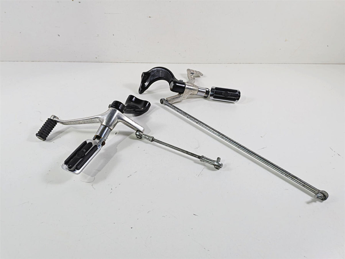 2006 Harley Sportster XL883 Low Left Right Front FW Foot Control Set 42651-04 {{ shop.shopifyCountryName }} - Mototech271