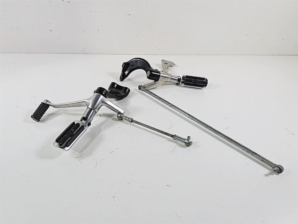 2006 Harley Sportster XL883 Low Left Right Front FW Foot Control Set 42651-04 {{ shop.shopifyCountryName }} - Mototech271