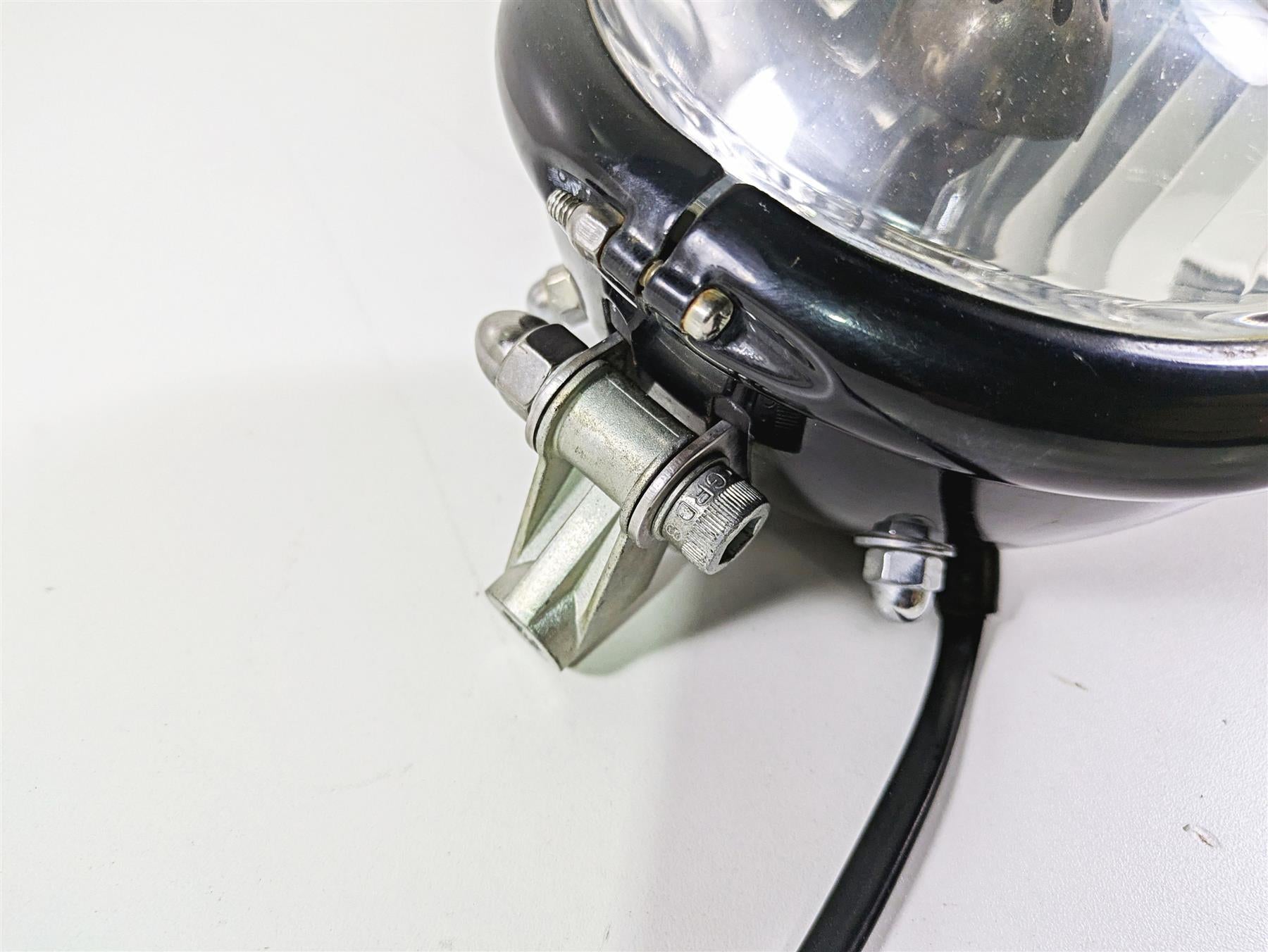2009 Harley FLSTSB Cross Bones Headlight Head Light Lamp 5-3/4 69923-08 {{ shop.shopifyCountryName }} - Mototech271