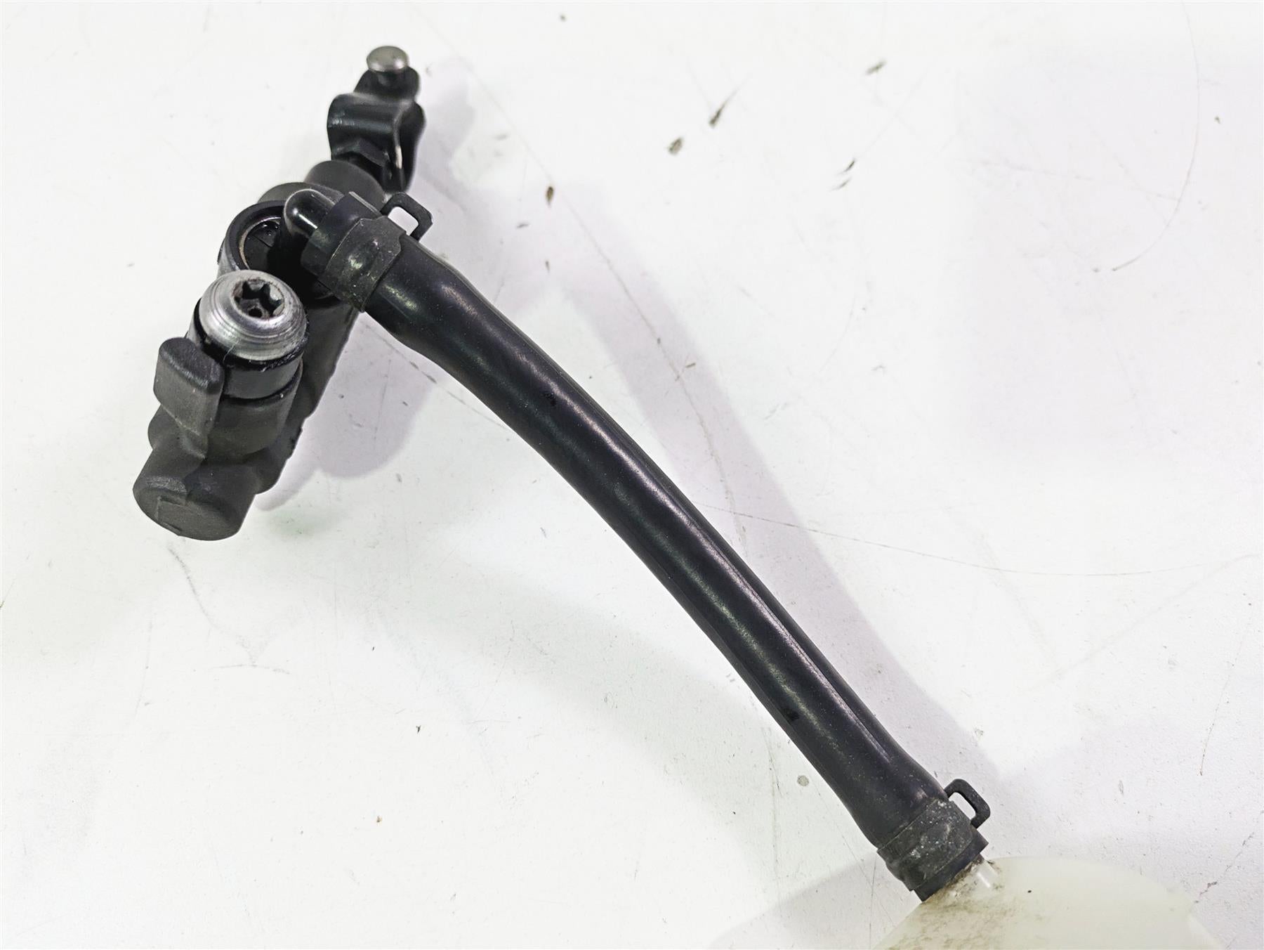 2016 BMW R1200RS K54 Rear Brake Master Cylinder Nissin 1/2" 34318522398 {{ shop.shopifyCountryName }} - Mototech271