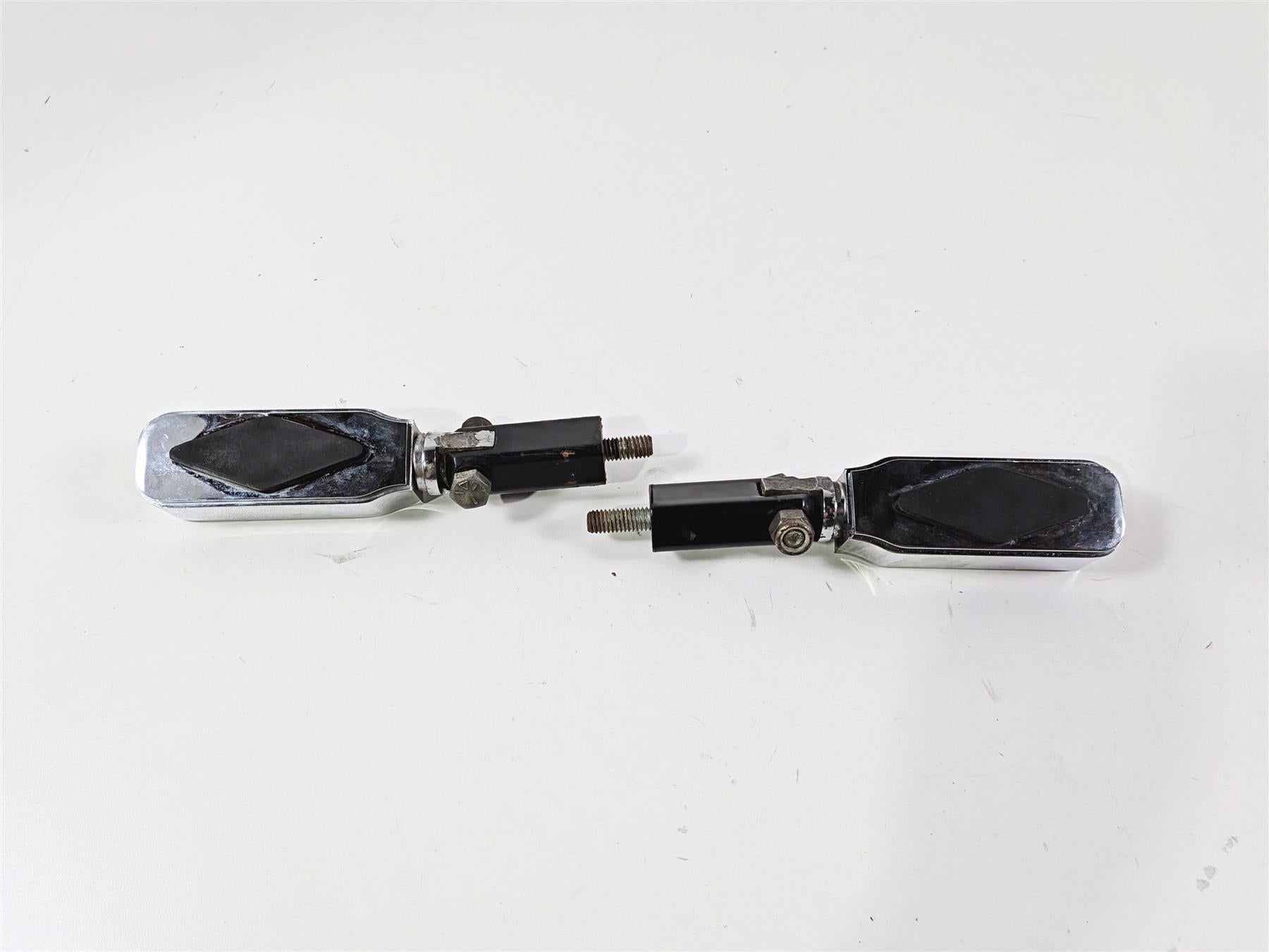 2003 Harley Sportster XL1200 Rear Passenger Foot Peg Set 50615-83 {{ shop.shopifyCountryName }} - Mototech271