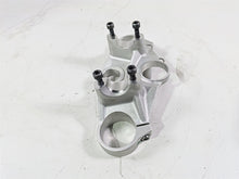 Load image into Gallery viewer, 2016 BMW R1200RS K54 Upper Triple Tree Steering Clamp 31428525324 | Mototech271
