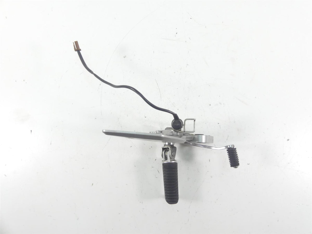 2008 Yamaha FZ1 Fazer Right Rider Footpeg Brake Pedal -Read 2D1-27443-00-00 {{ shop.shopifyCountryName }} - Mototech271