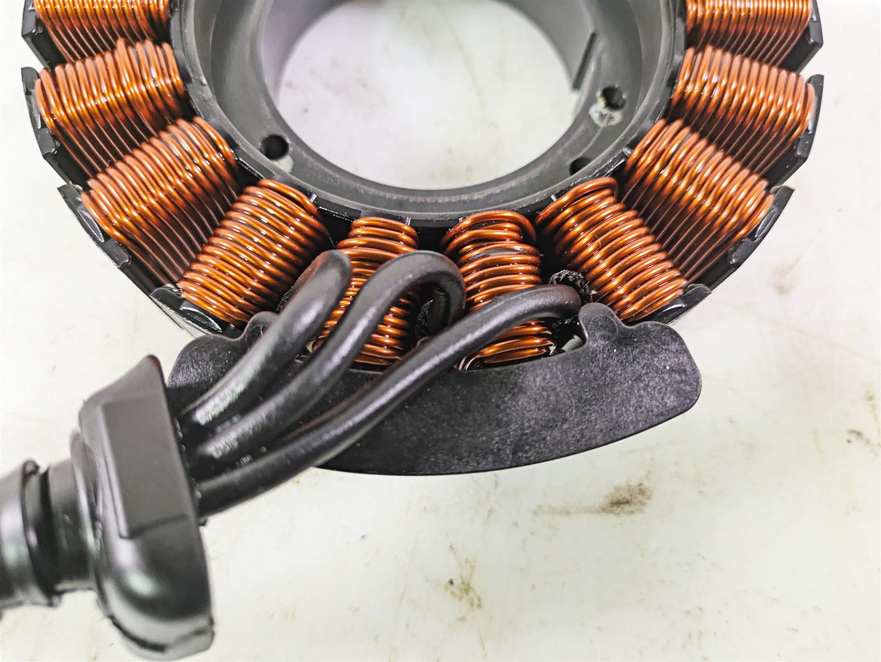 2019 Harley Softail FXDR 114 Ignition Stator Alternator Generator 29900145 {{ shop.shopifyCountryName }} - Mototech271
