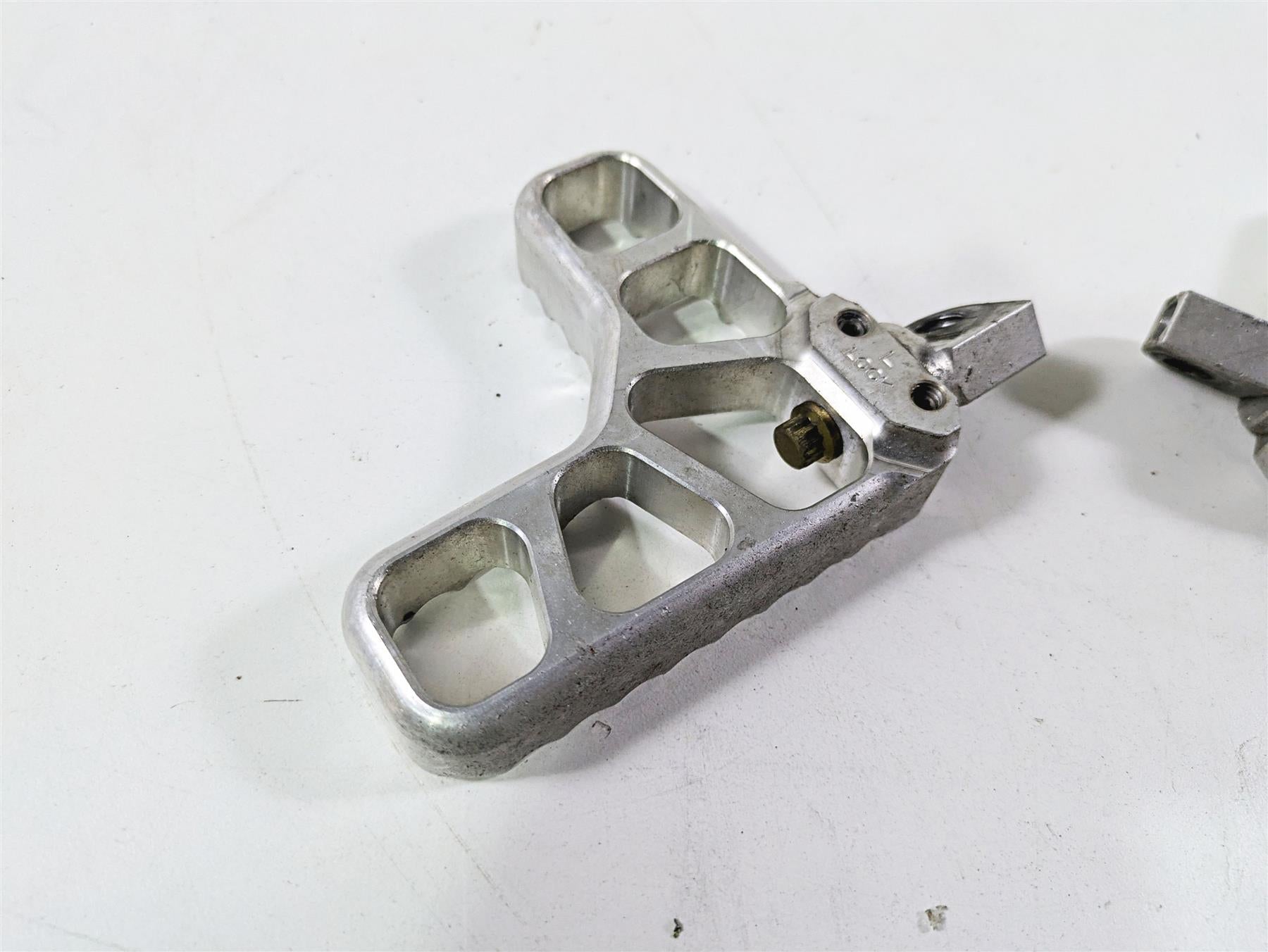 2014 Harley FXDL Dyna Low Rider Joker Machine Serrated Heel Footpegs 08-62-1 {{ shop.shopifyCountryName }} - Mototech271