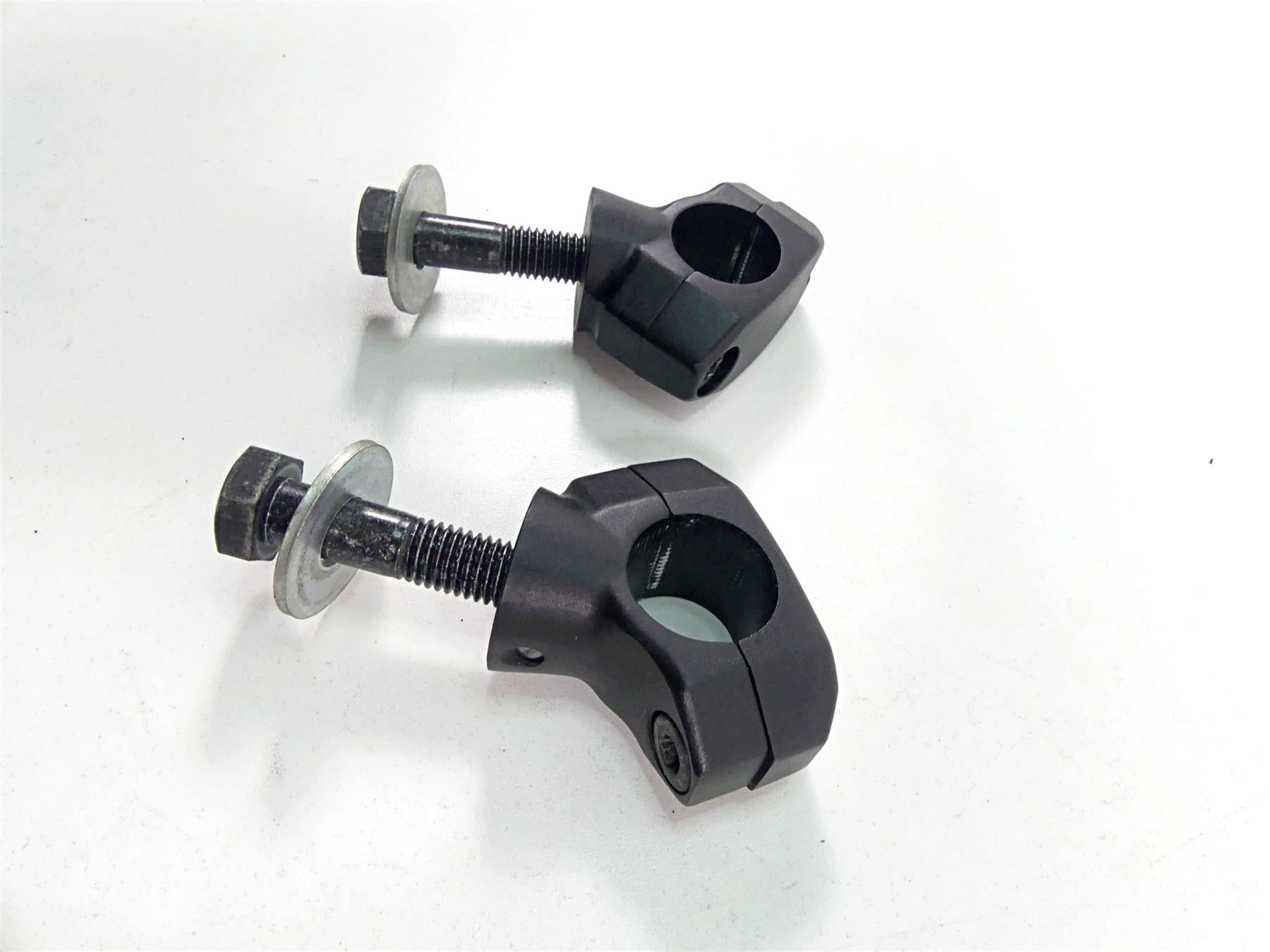 2011 Victory Cross Country Handlebar Holder Riser Mount Set 5136703 5136704 {{ shop.shopifyCountryName }} - Mototech271