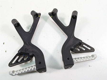 2020 Aprilia Tuono V4 Factory Passenger Footpeg Foot Peg Set 2B005866 2B005867 {{ shop.shopifyCountryName }} - Mototech271