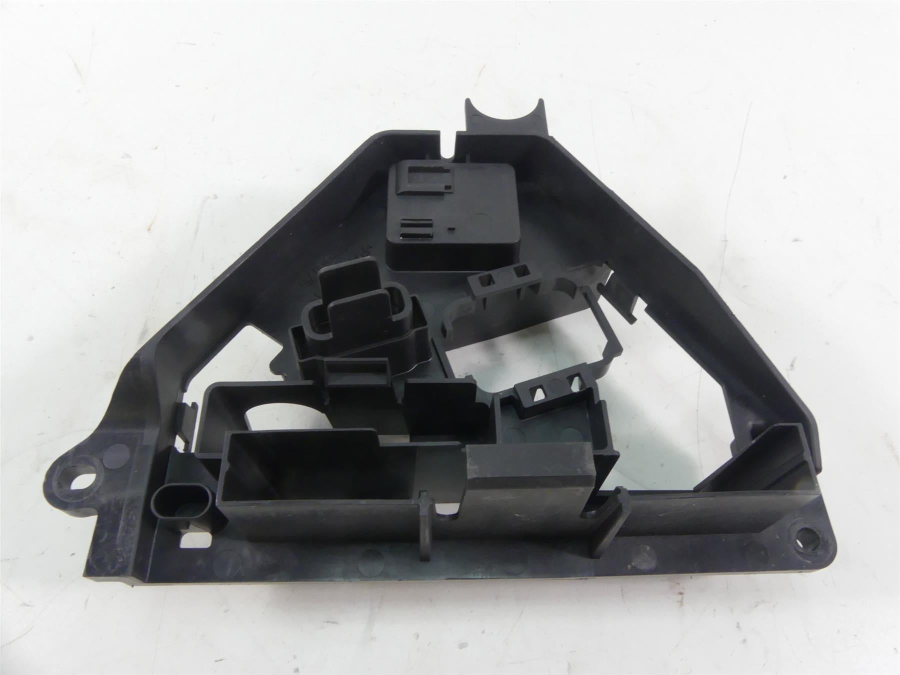 2014 Harley Touring FLHX Street Glide Electrical Battery Holder Set 66000010 {{ shop.shopifyCountryName }} - Mototech271