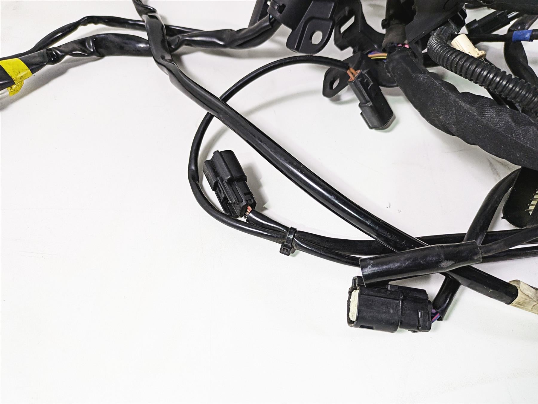 2017 Harley Touring FLHTKSE CVO E-Glide Main Wiring Harness Abs - Read 69201552 {{ shop.shopifyCountryName }} - Mototech271