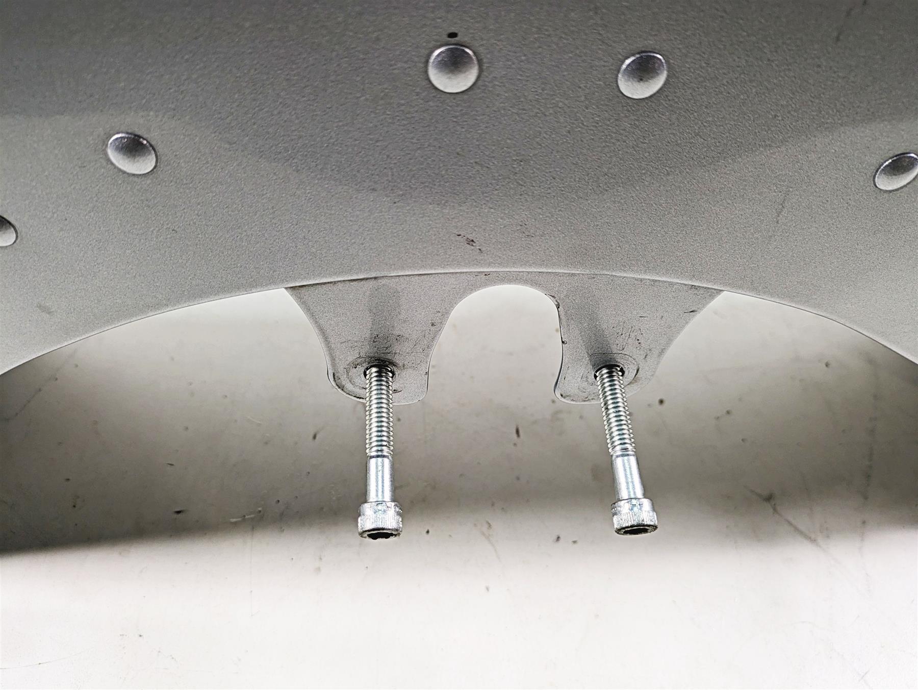 2012 Harley FLD Dyna Switchback Front Fender Brilliant Silver Pearl 59962-10 {{ shop.shopifyCountryName }} - Mototech271