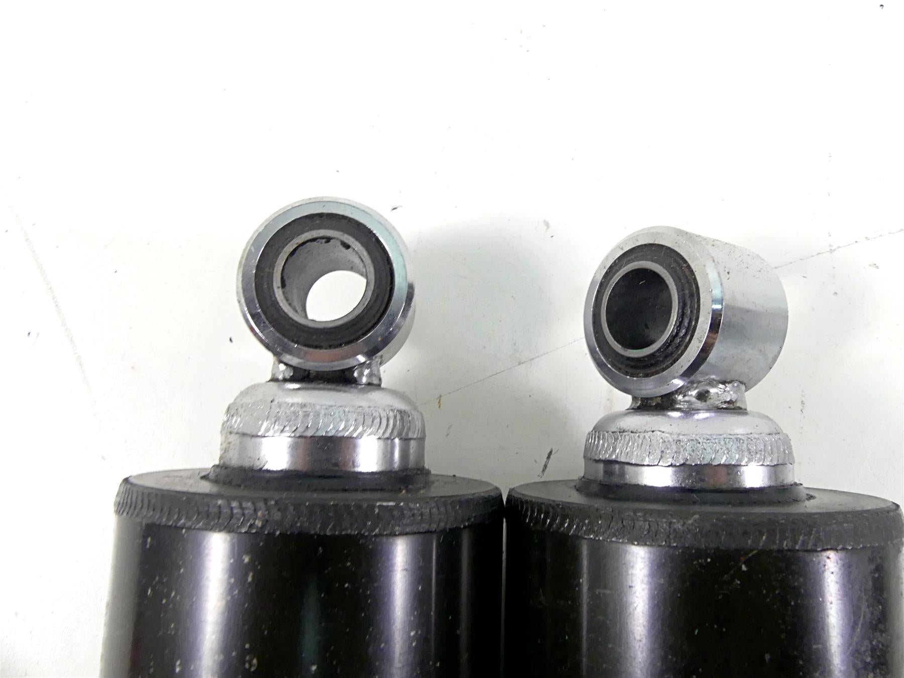 2002 Harley FLSTCI Softail Heritage Rear Suspension Damper Shock Set 54508-00B {{ shop.shopifyCountryName }} - Mototech271