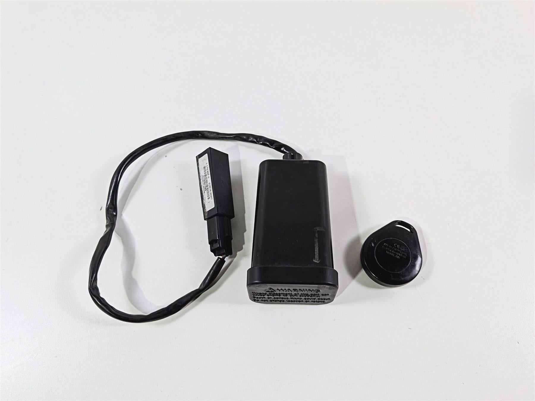 2009 Harley FXCWC Softail Rocker Tssm Turn Signal Security Module + Fob 69976-08 {{ shop.shopifyCountryName }} - Mototech271