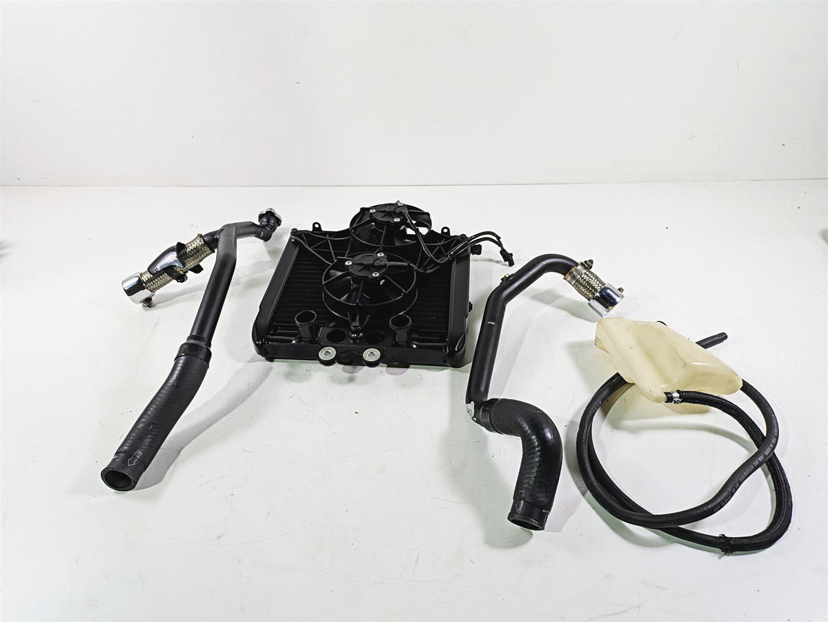 2006 Harley VRSCR Street V-Rod Radiator Fans Reservoir Hoses 26722-04 {{ shop.shopifyCountryName }} - Mototech271