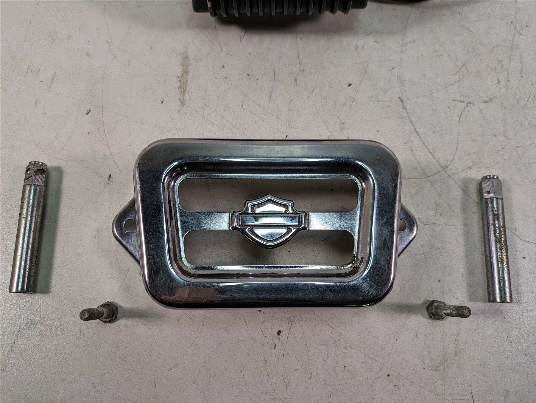 1999 Harley Touring FLHTC Electra Glide Rectifier Voltage Regulator 74505-97 {{ shop.shopifyCountryName }} - Mototech271