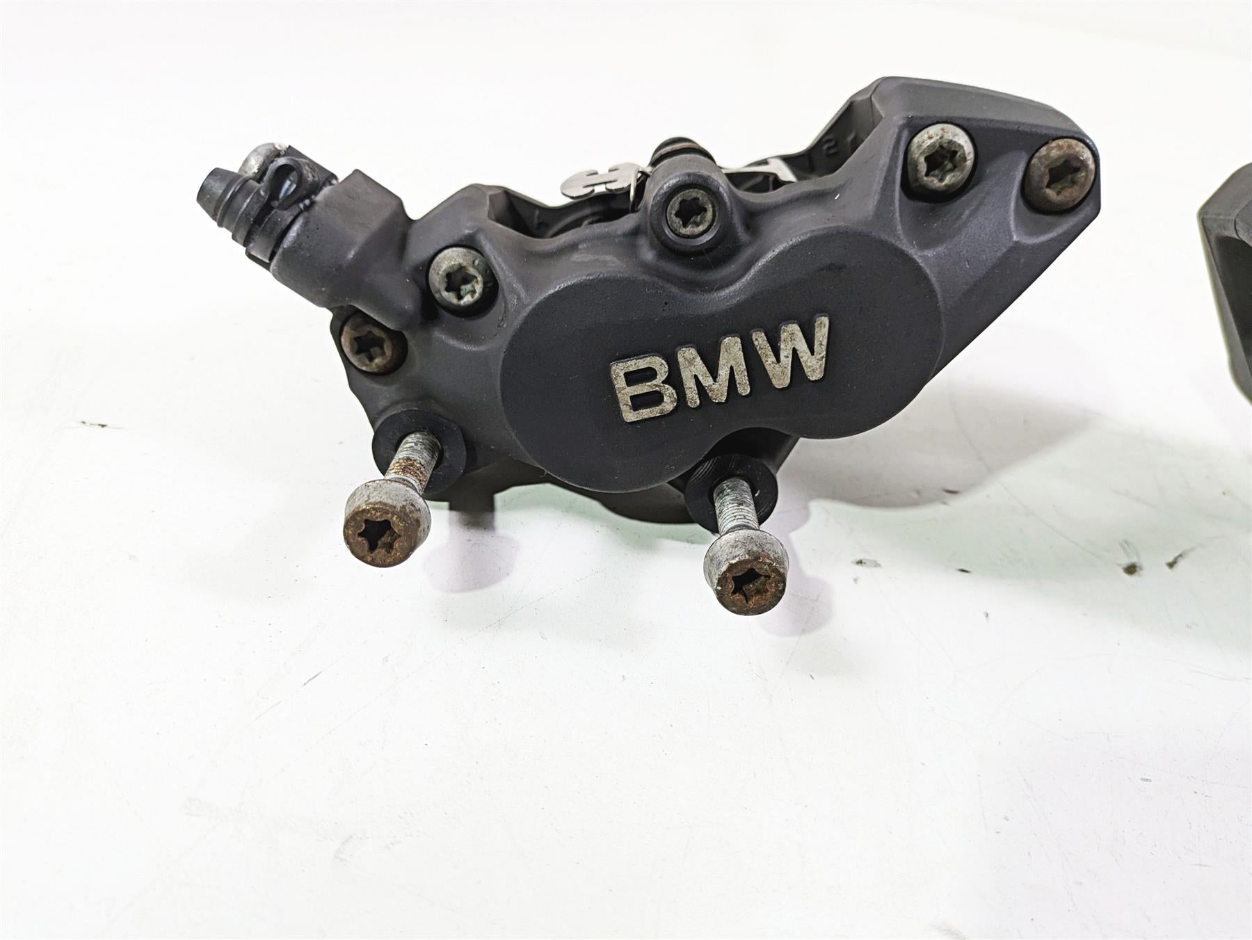2009 BMW R1200RT K26 Brembo Front Brake Caliper Set 34117711438 34117711439 {{ shop.shopifyCountryName }} - Mototech271