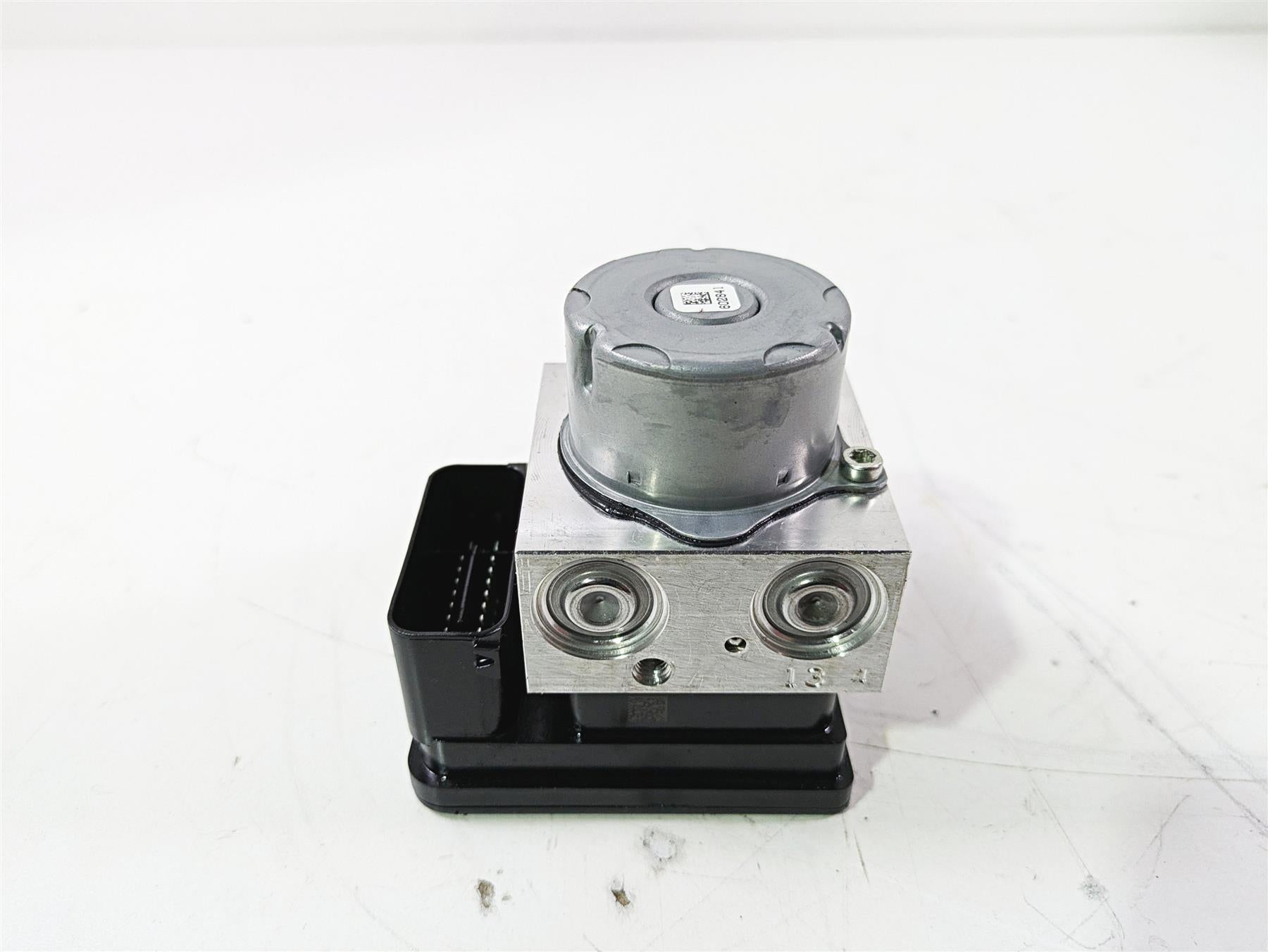 2022 MV Agusta F3 800 Rosso Abs Brake Pump Module Unit 8000C8261 {{ shop.shopifyCountryName }} - Mototech271