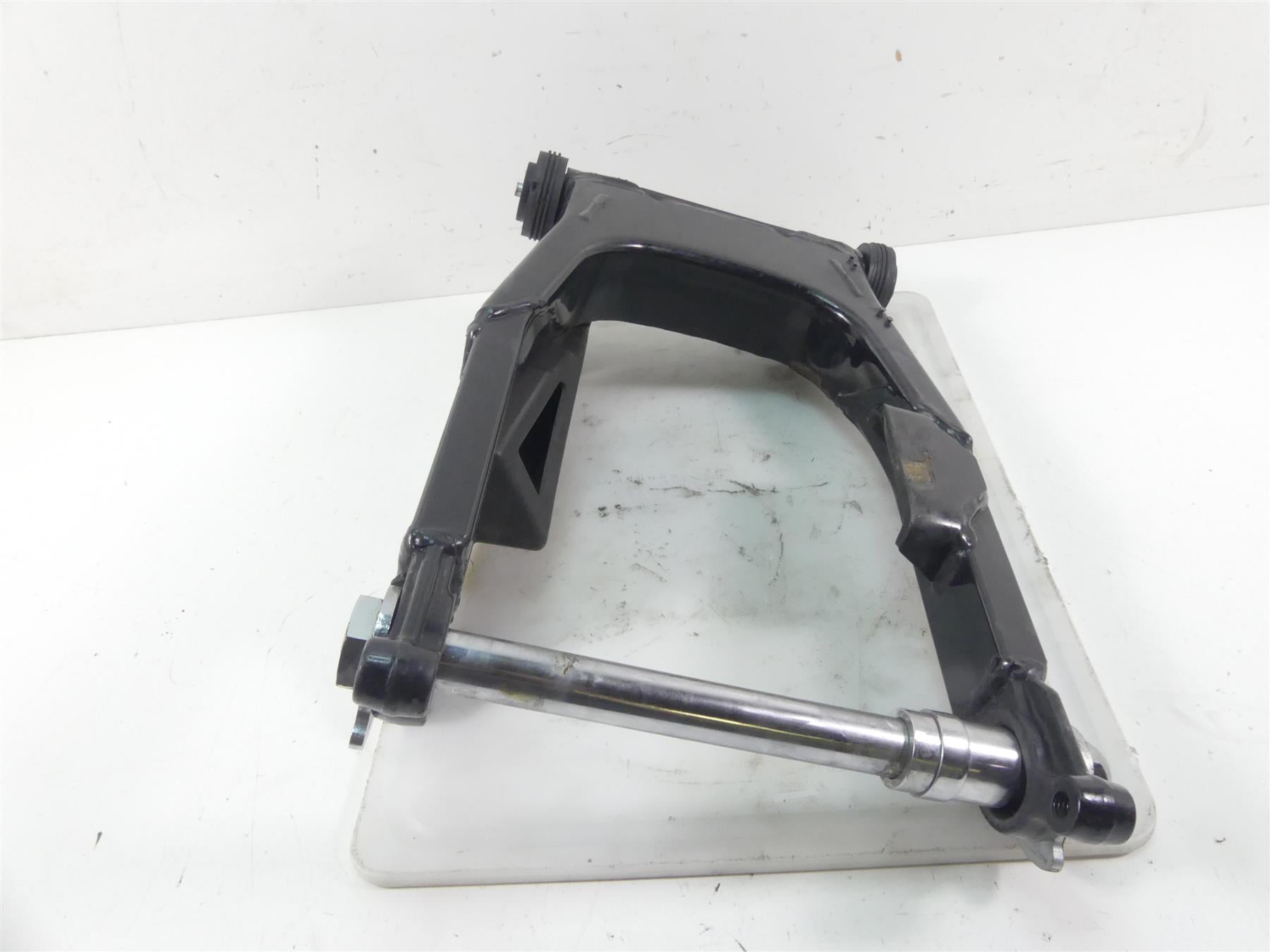 2005 Harley Touring CVO FLHTC SE Electra Glide Swingarm Swing Arm 1" 47549-02 {{ shop.shopifyCountryName }} - Mototech271