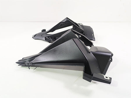 2016 BMW R1200RT K52 Front Blinker Side Cover Fairing Set 46637728815 {{ shop.shopifyCountryName }} - Mototech271