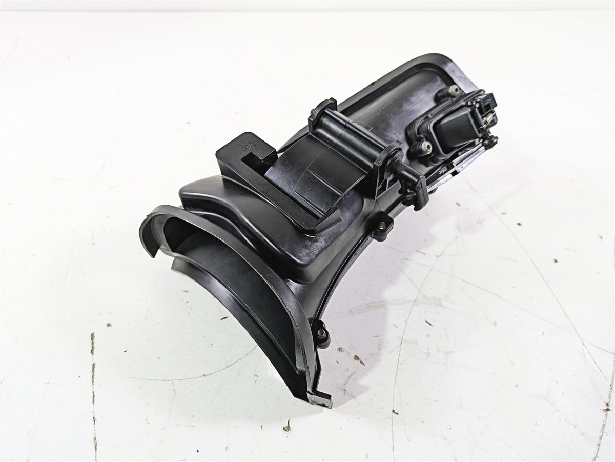 2016 Harley Touring FLTRX Road Glide Right Air Duct Vent Part READ 29200067 {{ shop.shopifyCountryName }} - Mototech271
