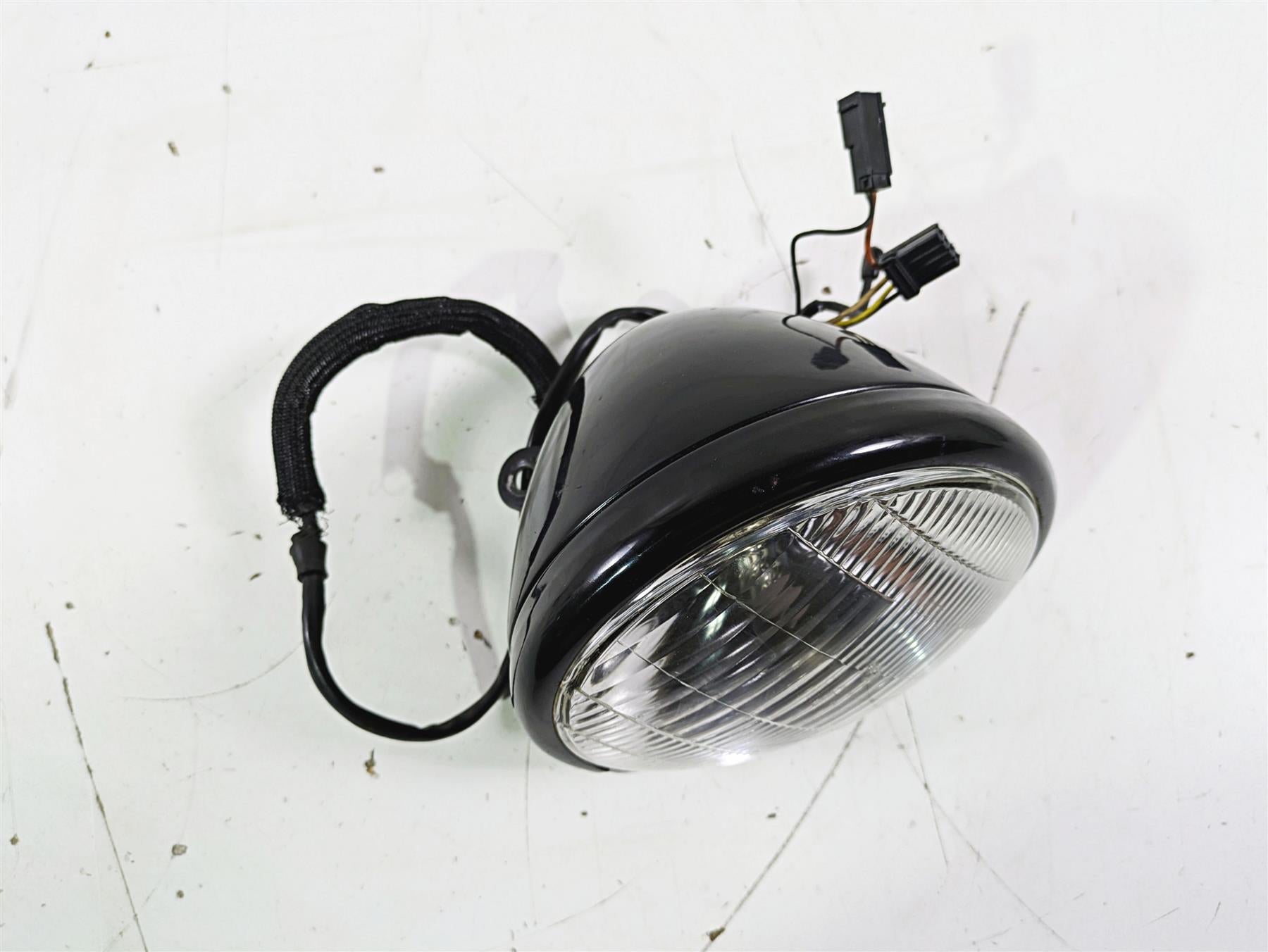 2005 Harley Softail FLSTSCI Heritage Springer Headlight Head Light Lamp 69769-05