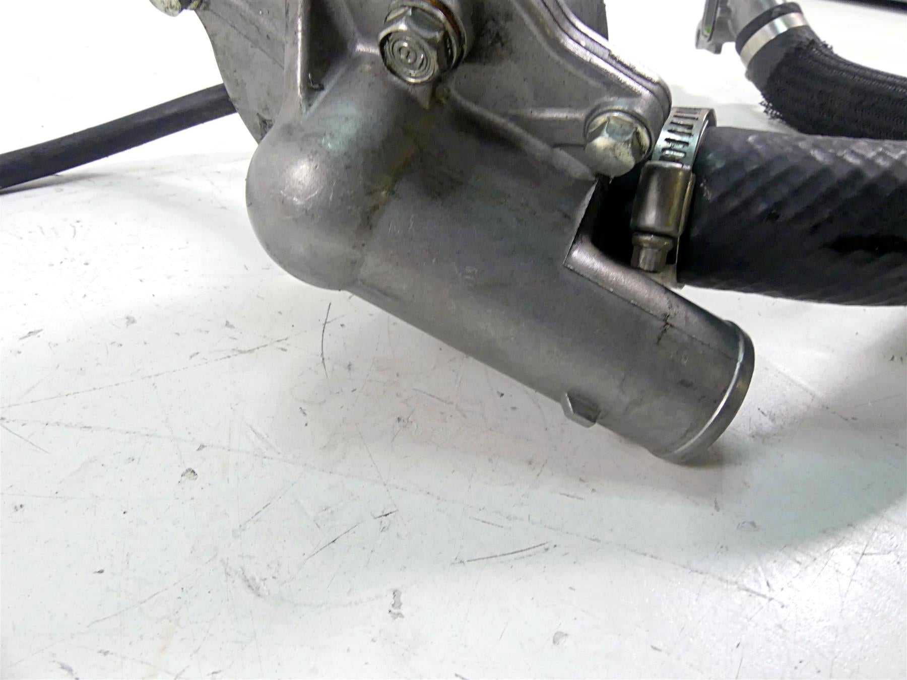 2012 Kawasaki ZX1400 ZX14R Ninja Water Pump & Housing - Tested 49044-0553 {{ shop.shopifyCountryName }} - Mototech271