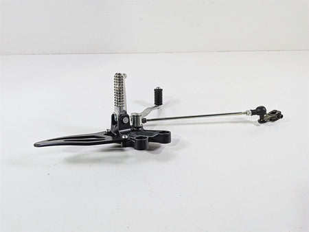 2025 Yamaha YZF R7 Nice Left Front Foot Peg & Shifter BEB-27442-00 BEB-18110-00 {{ shop.shopifyCountryName }} - Mototech271