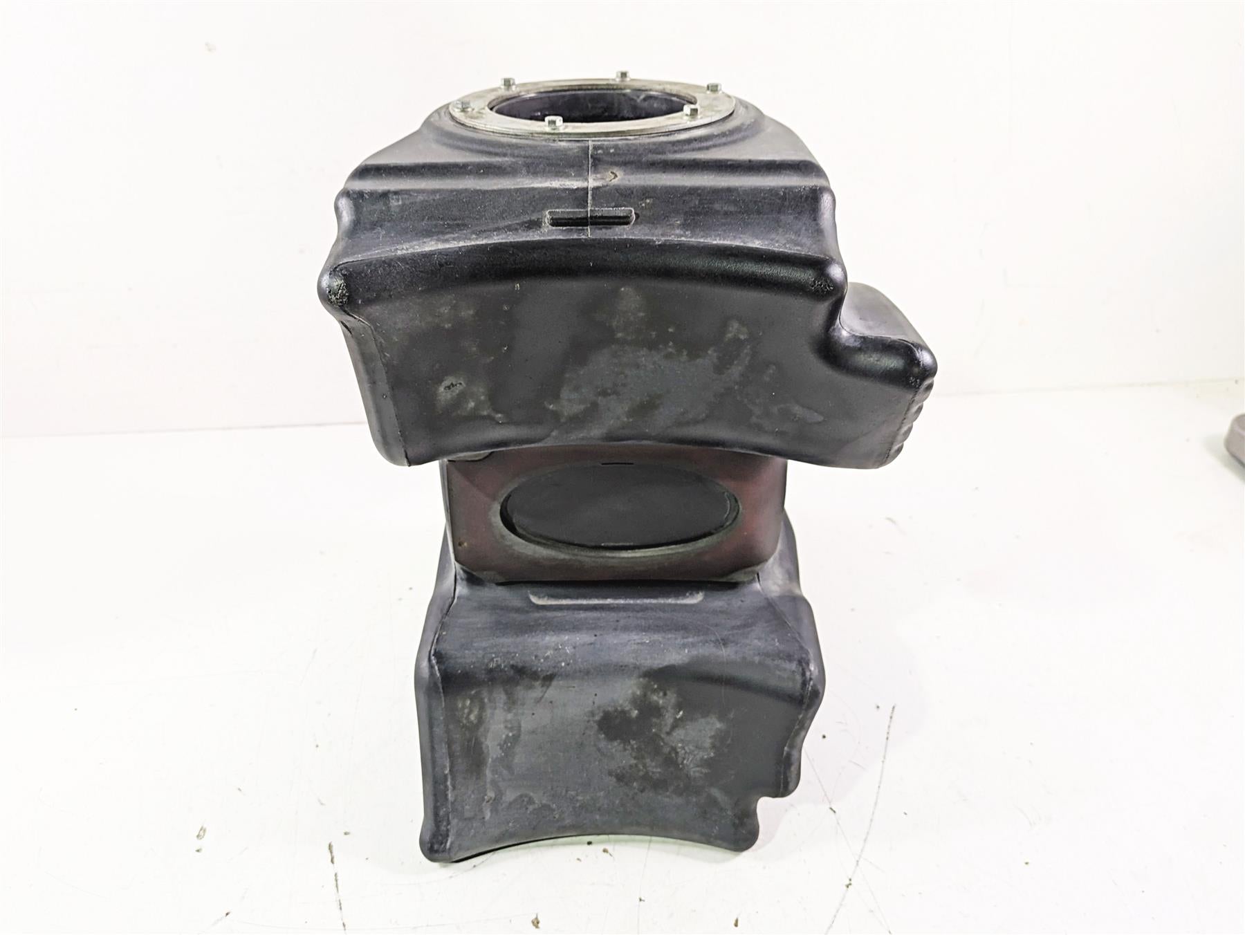 2012 Harley VRSCF Muscle V Rod Plastic Fuel Gas Petrol Tank 61328-07A 62921-07A {{ shop.shopifyCountryName }} - Mototech271