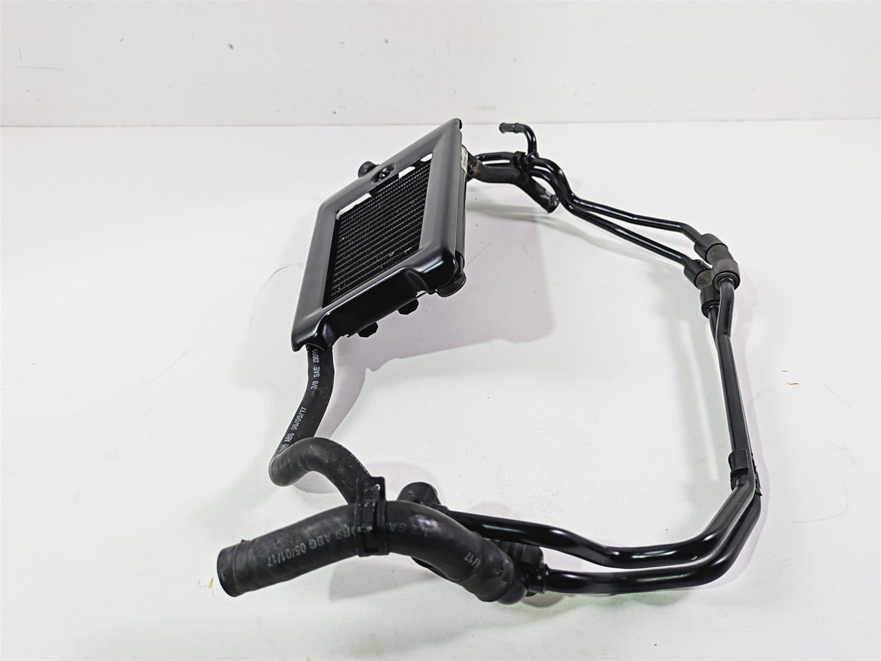 2018 Harley FLHCS Softail Heritage 115th Oil Cooler + Lines & Cover 62700191 {{ shop.shopifyCountryName }} - Mototech271