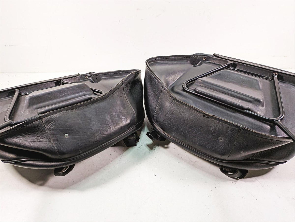 2013 Harley Softail FLSTC Heritage Classic Saddlebag & Mount Set 90477-09 {{ shop.shopifyCountryName }} - Mototech271