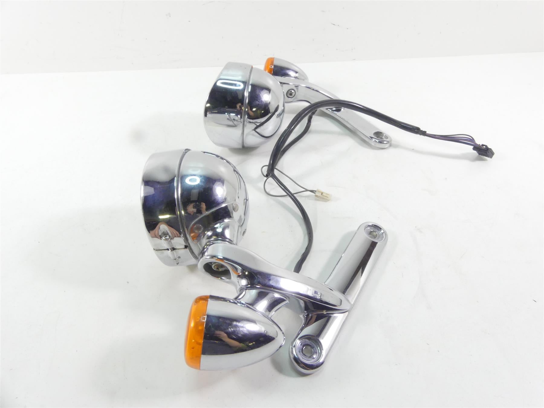 2004 Harley FLHTC SE CVO Electra Glide Front Spot Light Blinker Set 68836-04 {{ shop.shopifyCountryName }} - Mototech271
