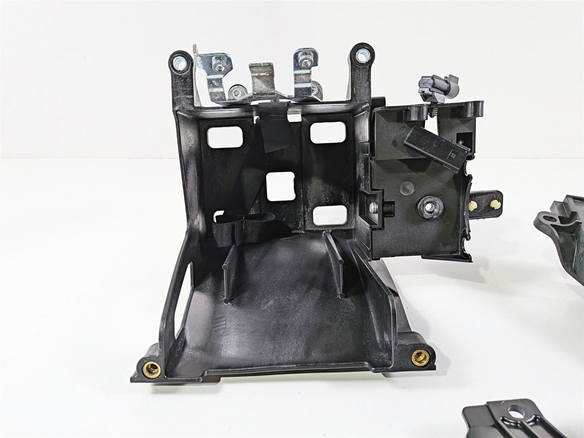 2018 Harley FLHTCU Touring Electra Glide Battery Tray & Ecm Holder 66000010A-Mototech271
