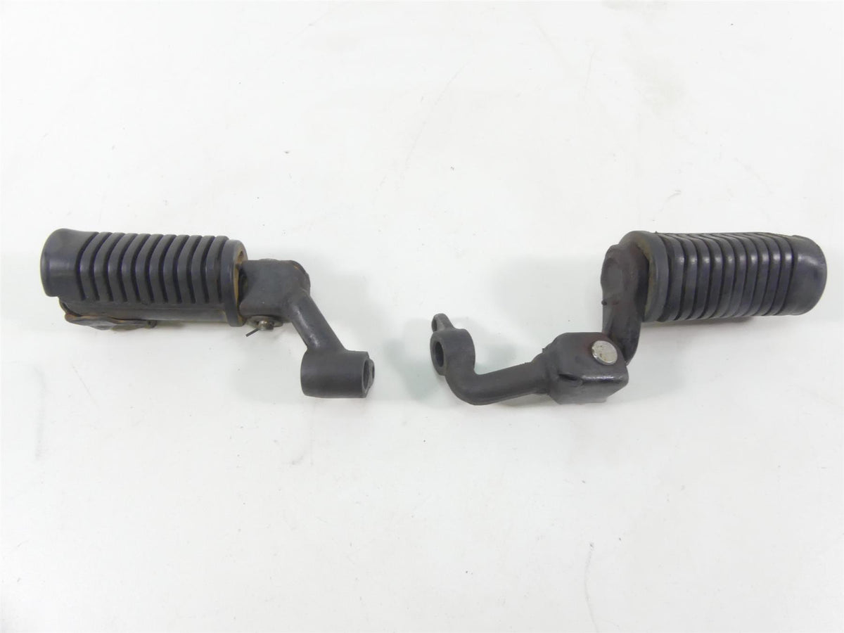 1980 Honda CB750C Custom Front Rider Driver Foot pegs 50630-425-730 50640-425-730 {{ shop.shopifyCountryName }} - Mototech271