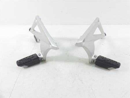 2017 BMW R1200RT K52 Rear Passenger Footpeg Set 46718534789 46718534790 {{ shop.shopifyCountryName }} - Mototech271