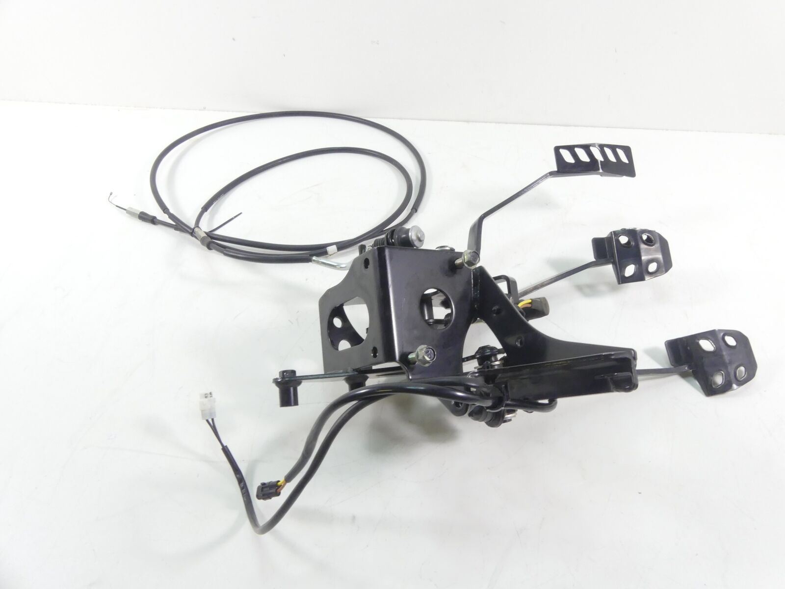 2018 Yamaha YXZ1000 R EPS Foot Brake Accelerate Pedal Set +Cables 2HC-F2548-11-0 {{ shop.shopifyCountryName }} - Mototech271