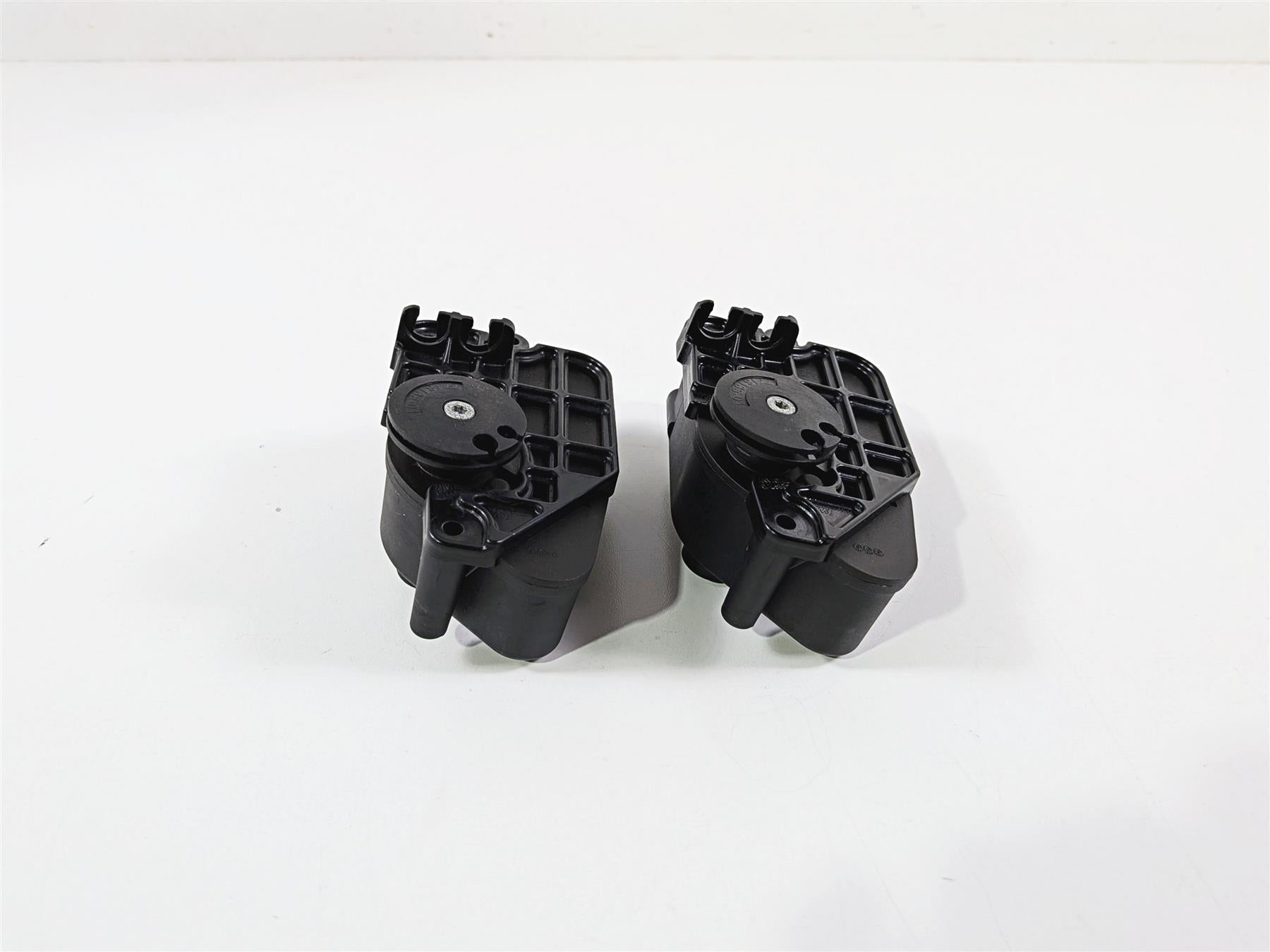 2014 BMW S1000RR K46 Exhaust Servo Motor Actuator Set 18518540838 {{ shop.shopifyCountryName }} - Mototech271