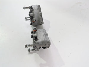 2007 Harley Touring FLHRSE CVO Road King Front Brake Caliper Set 44381-99C