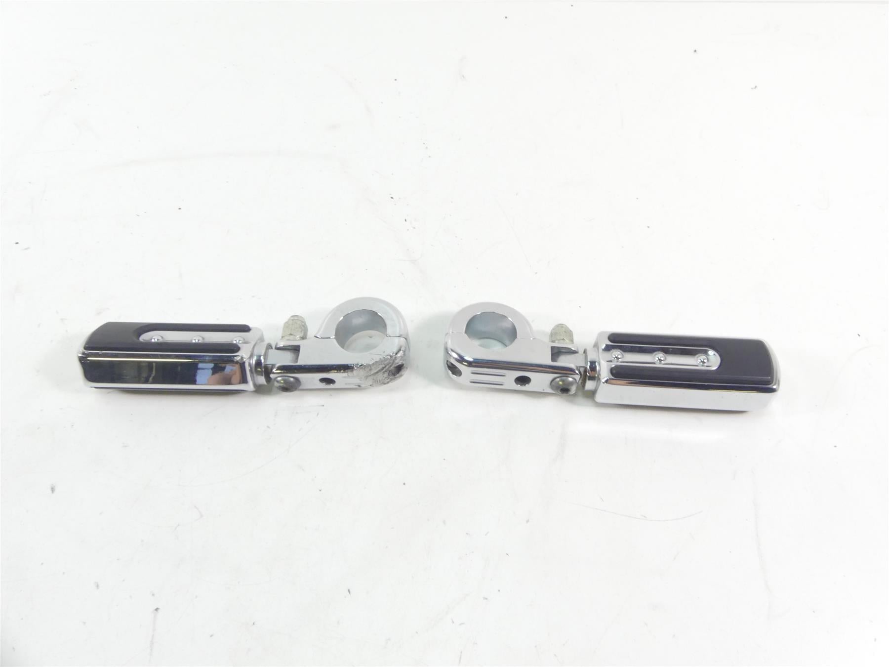 2007 Harley FLHTCU SE CVO Electra Glide Front Highway Foot Peg Set 49184-97 | Mototech271