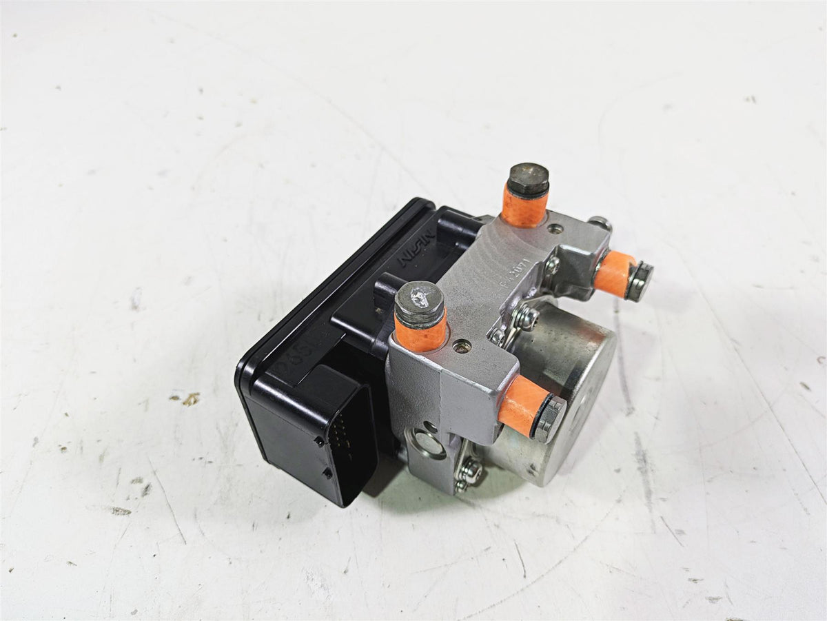 2015 Triumph Tiger Explorer XC Abs Brake Pump Unit Module T2026501 {{ shop.shopifyCountryName }} - Mototech271