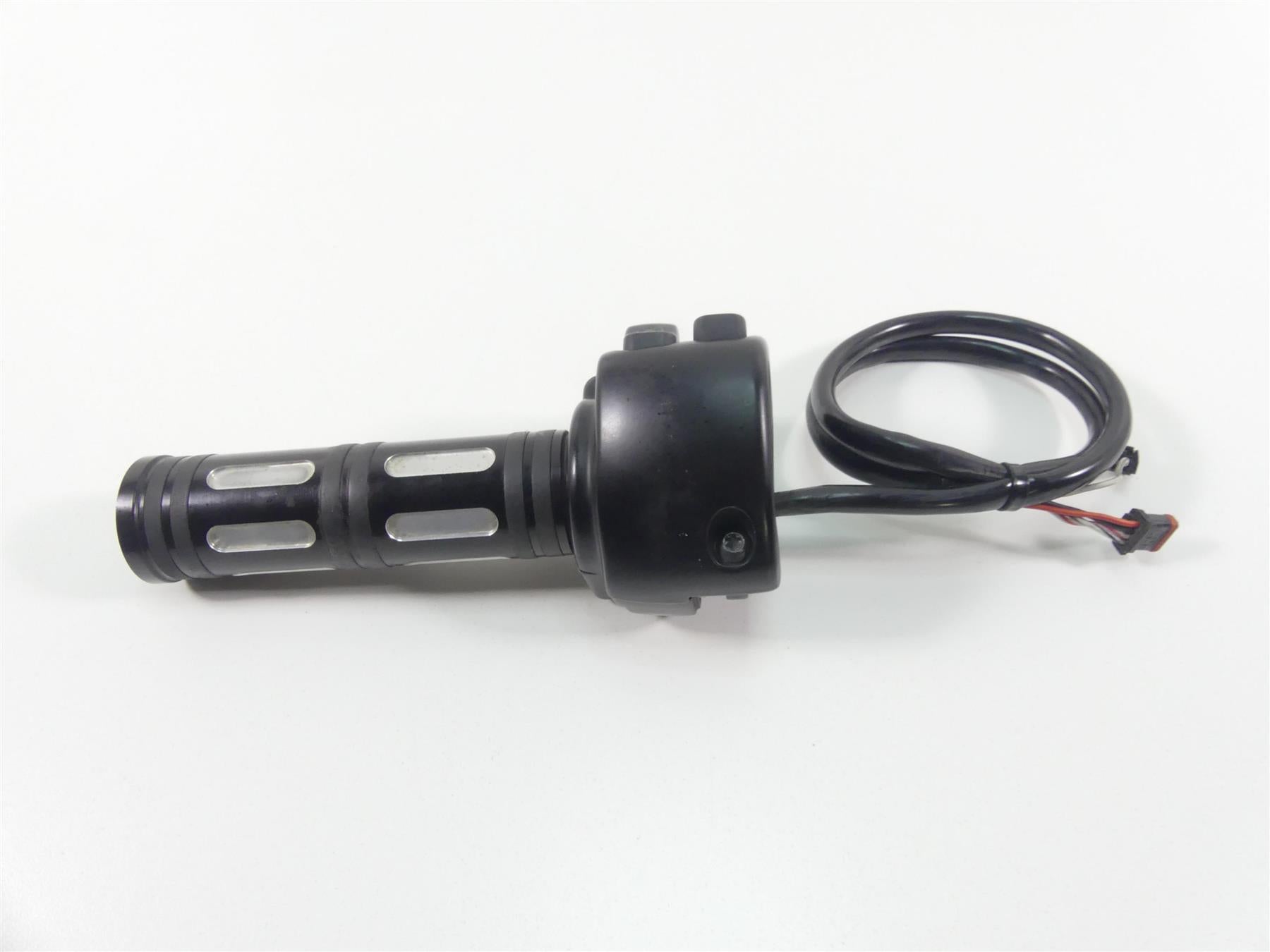 2018 Harley FXBRS Softail Breakout Right Hand Start Kill Control Switch 71500462 {{ shop.shopifyCountryName }} - Mototech271