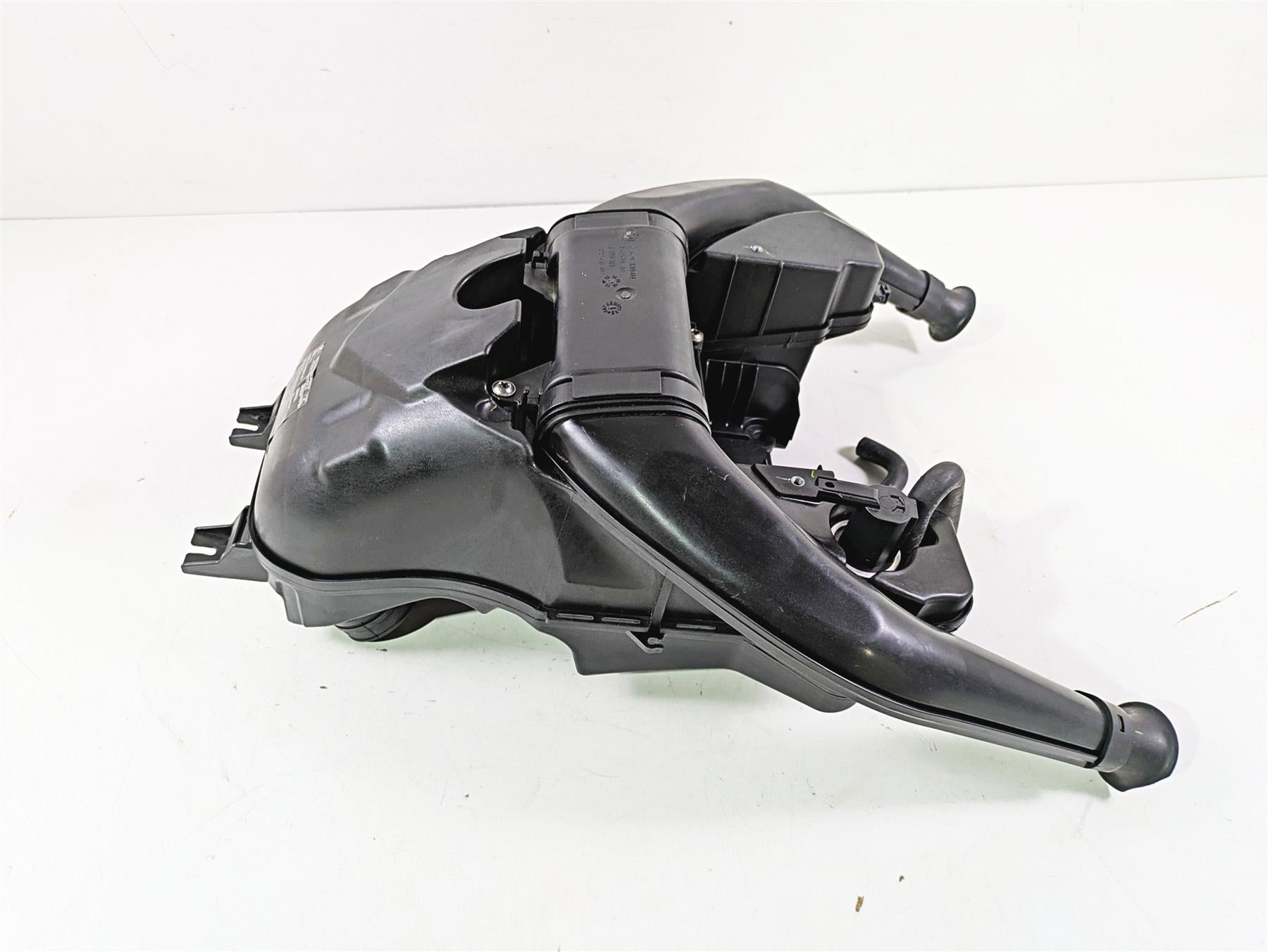 2017 BMW F800GS Adv K75 Air Filter Cleaner & Tubes Set 13718554886 {{ shop.shopifyCountryName }} - Mototech271