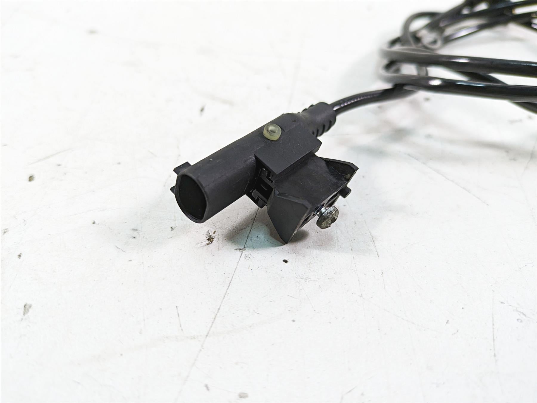 2007 BMW R1200GS K255 Adv Rear Wheel Speed Sensor 34527677824 {{ shop.shopifyCountryName }} - Mototech271