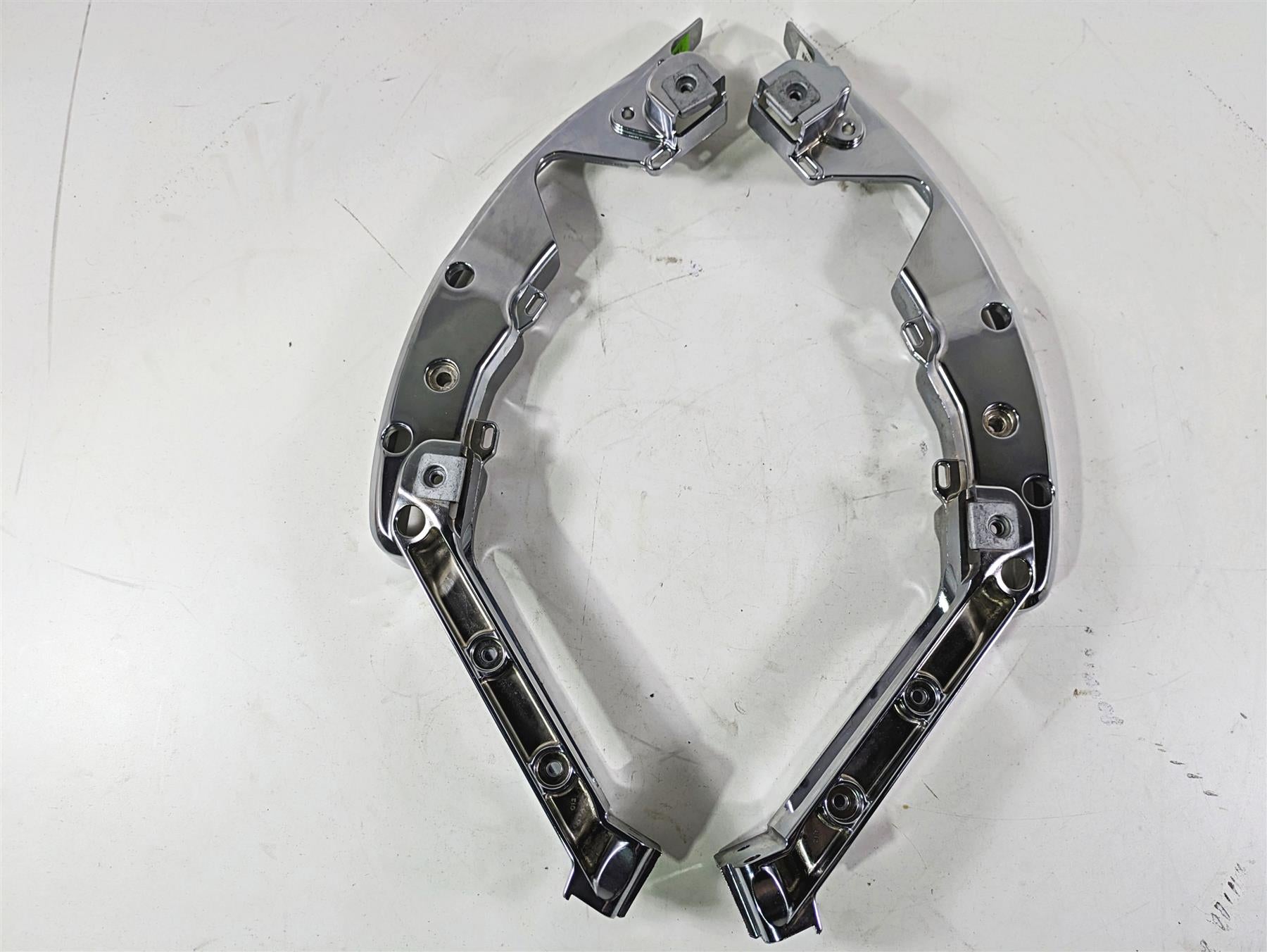 2020 Harley Touring FLHT Electra Glide Rear Fender Chrome Struts 90200503 {{ shop.shopifyCountryName }} - Mototech271