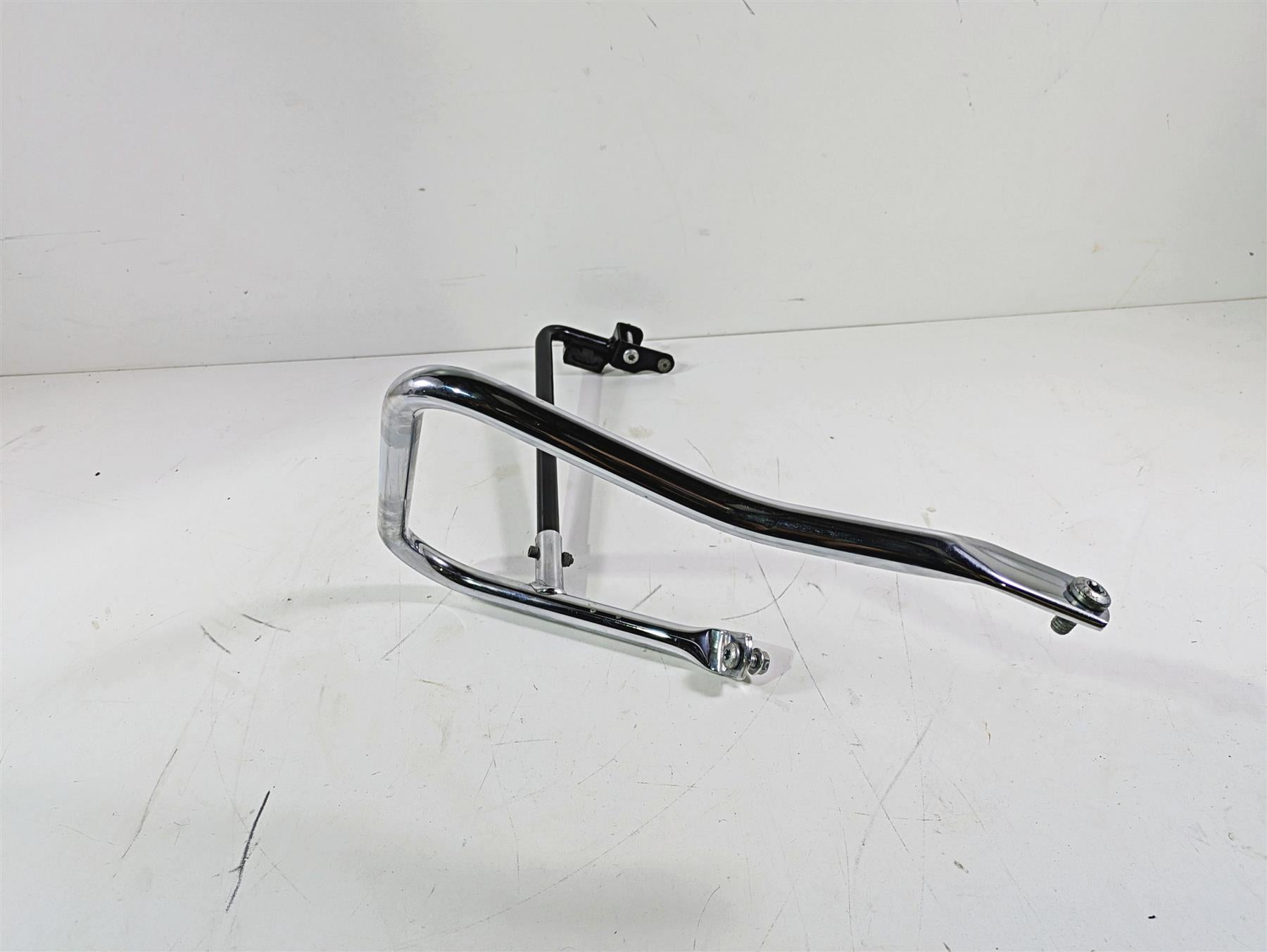 2017 Harley Touring FLHTKSE CVO E-Glide Right Saddlebag Holder Mount 90200507 {{ shop.shopifyCountryName }} - Mototech271