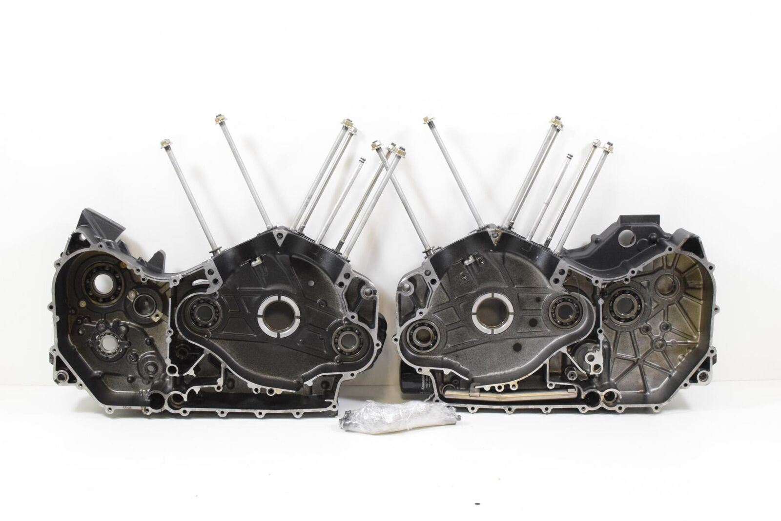 2011 Kawasaki VN1700 Vulcan Vaquero Engine Motor Crank Cases Crankcase 14001-013 {{ shop.shopifyCountryName }} - Mototech271