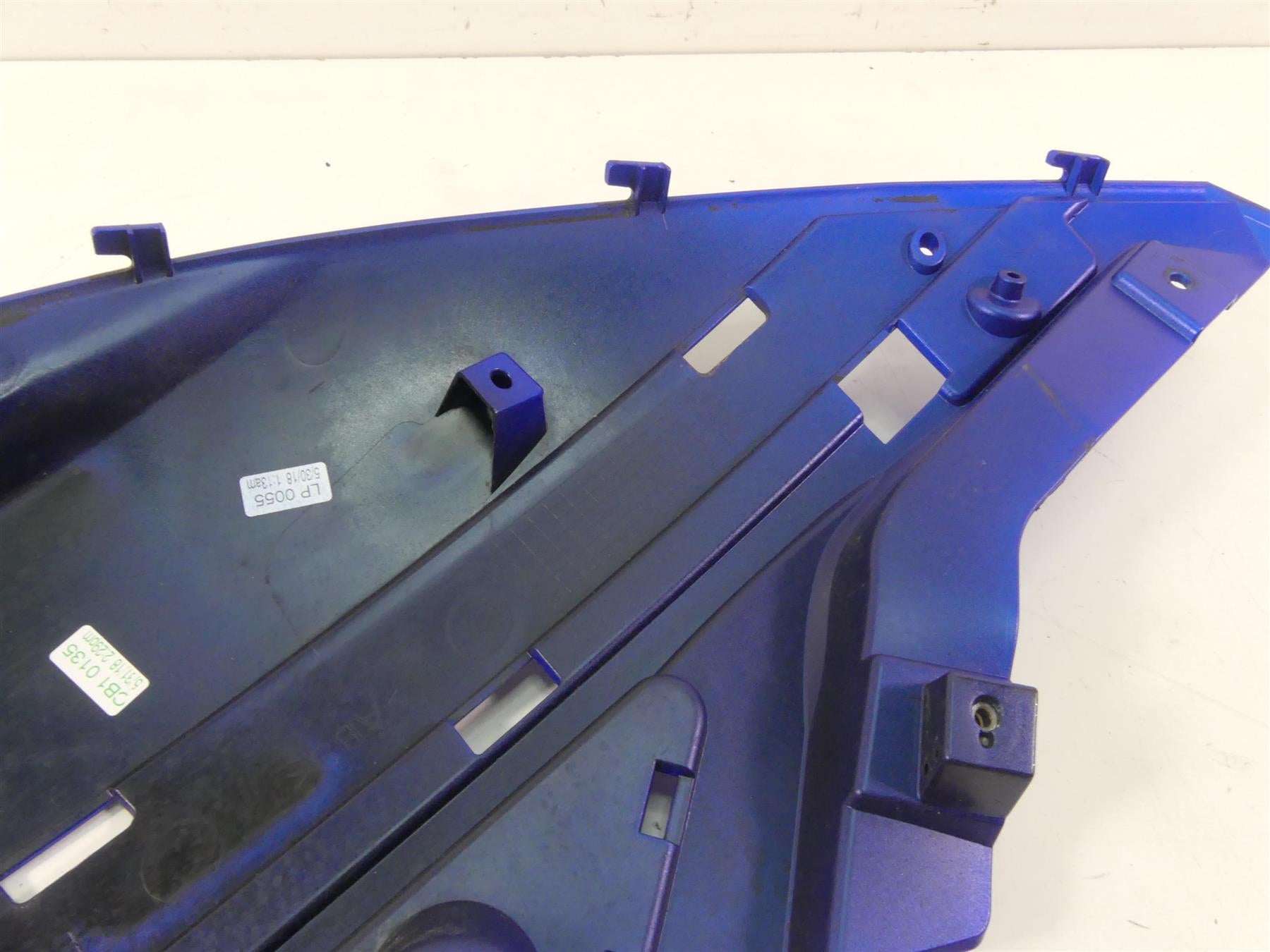 2018 Yamaha Waverunner VX 1800 Cruiser Right Blue Side Fairing Cover F2X-U377C {{ shop.shopifyCountryName }} - Mototech271